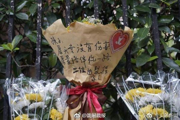 恩里克执教生涯第3次面对拜仁，此前两次相遇后均率队夺冠